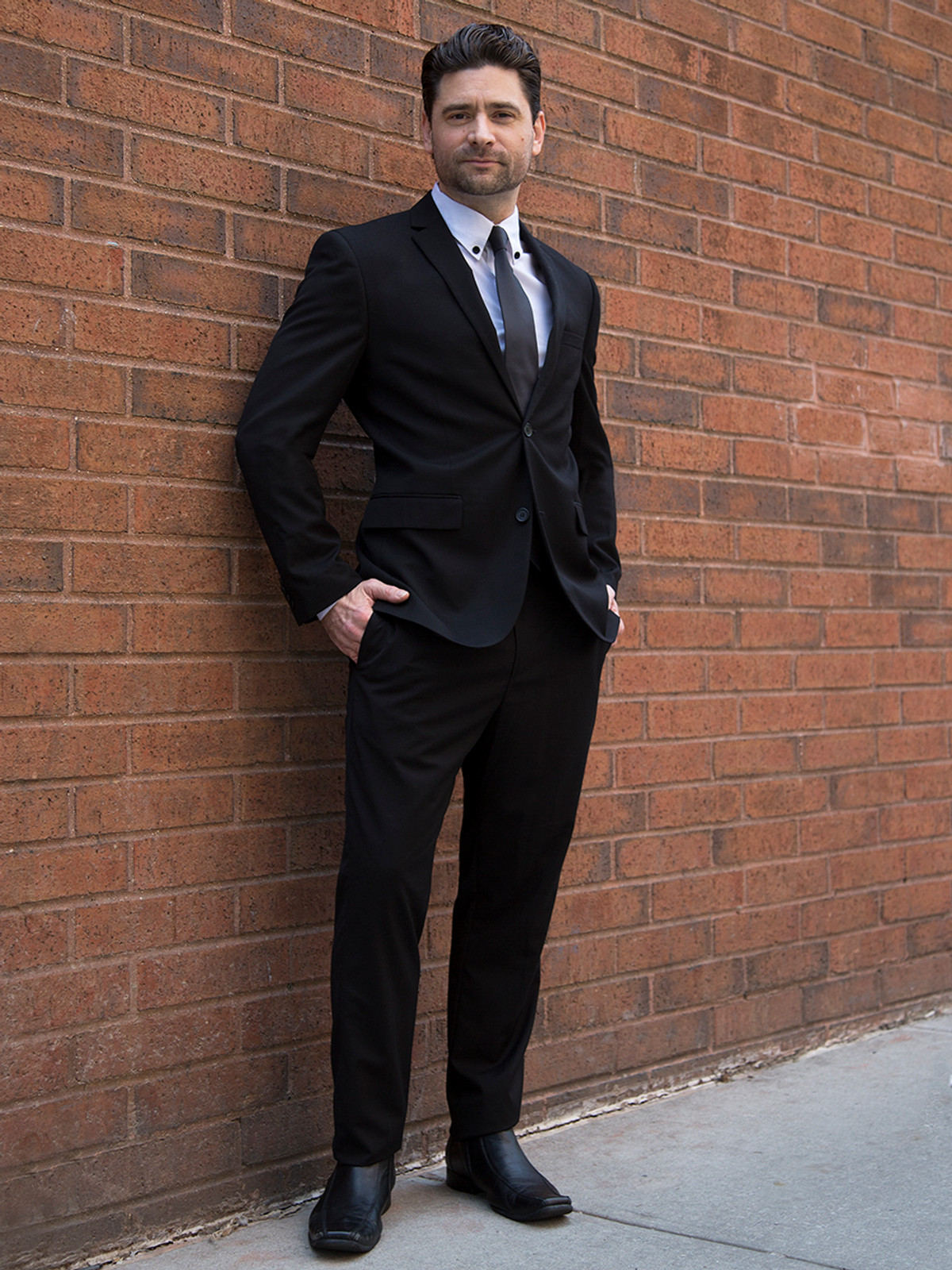 Nathan Todaro full body